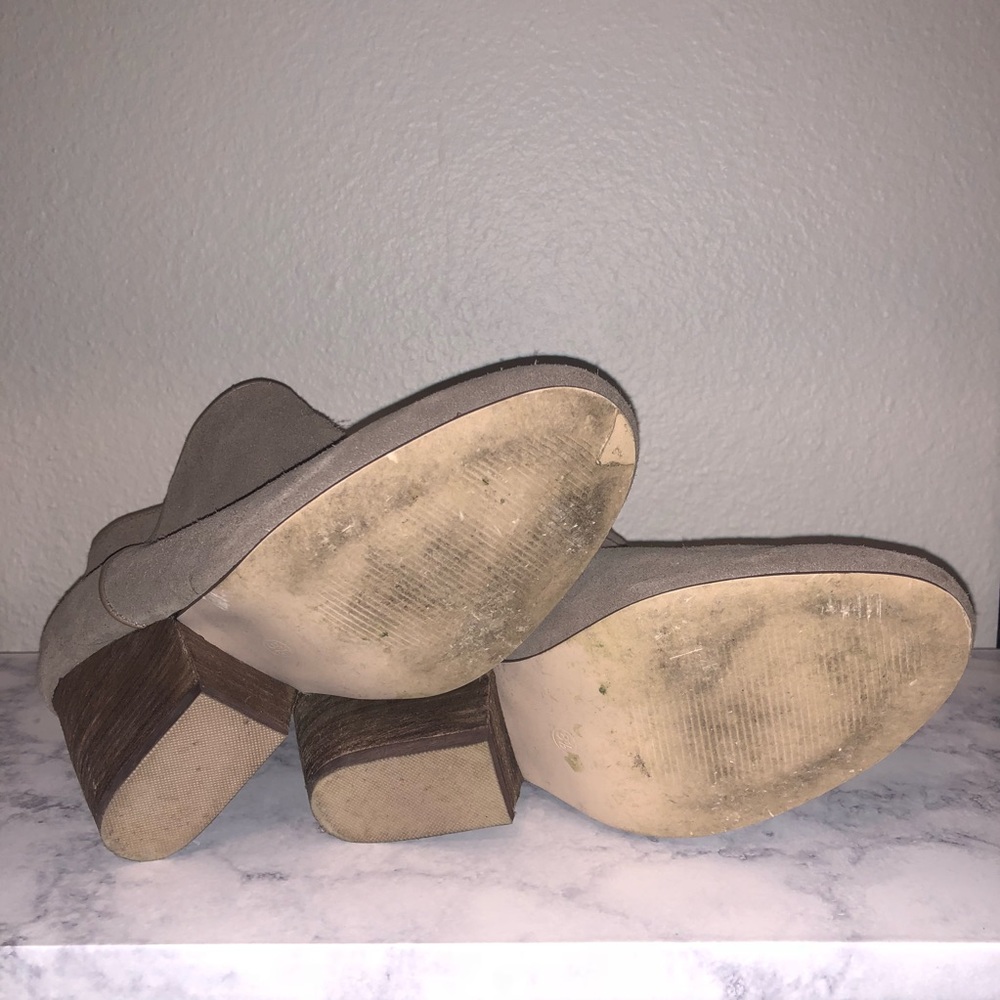 Ecoté Booties - Picture 3 of 3